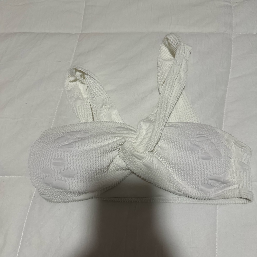 white pattern w flowers cross straps